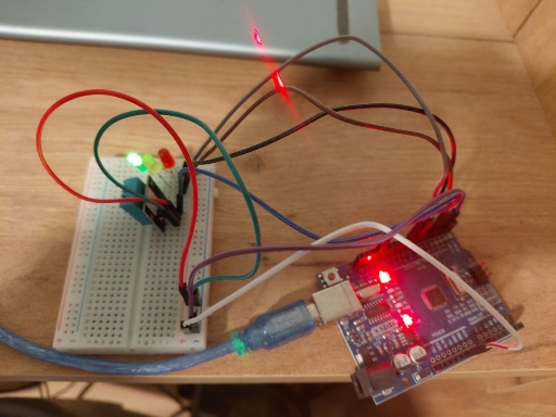 Arduino setup with DHT11 sensor and 3 LEDs